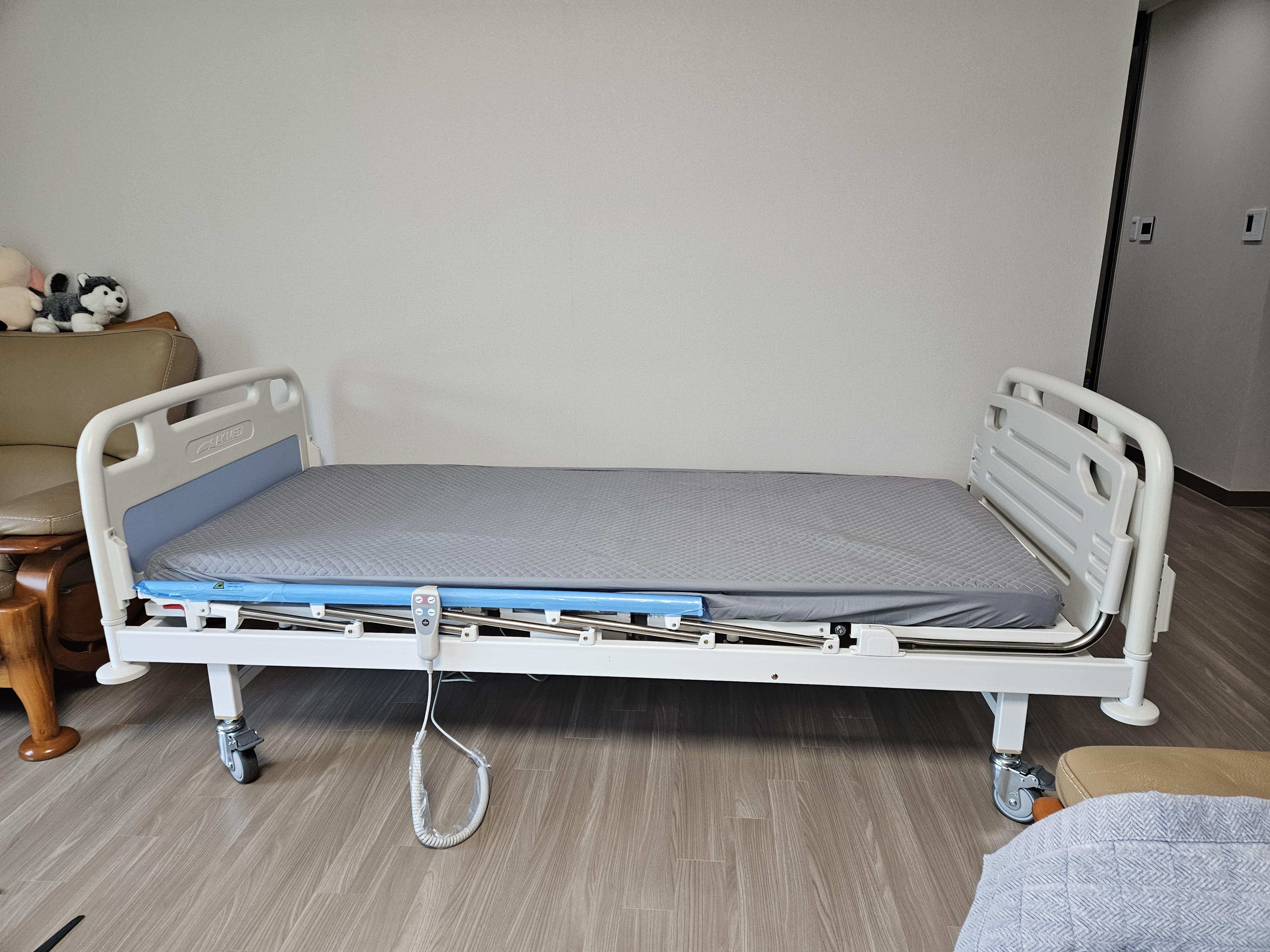 Home Care Bed Project for Post-Surgery Recovery at Home in South Korea